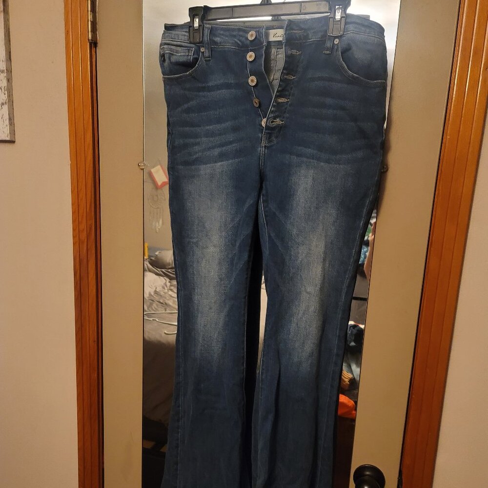 KanCan Bell Bottom Flare Button Up Jean's size 13/30